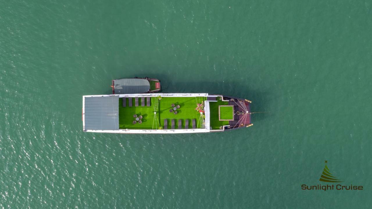 Legend Cruise Hotell Ha Long Exteriör bild