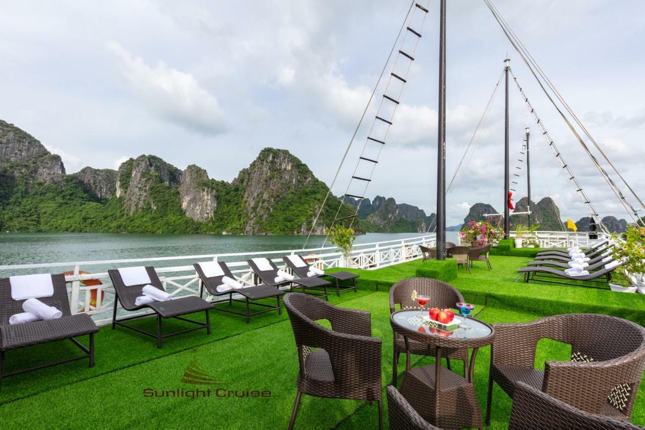Legend Cruise Hotell Ha Long Exteriör bild